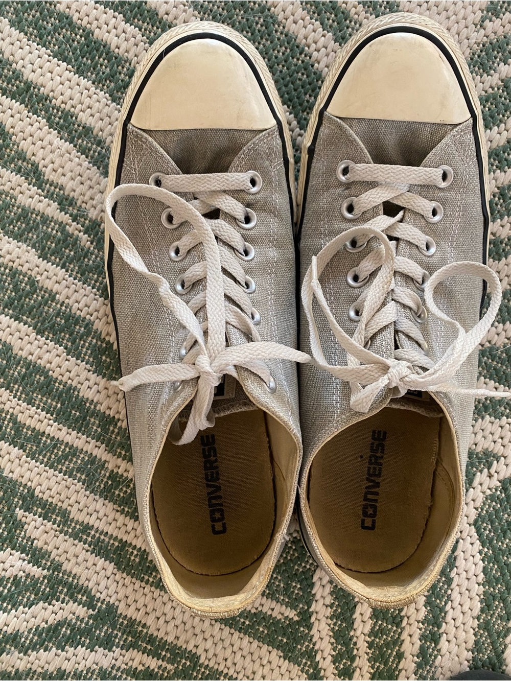 Converse Low Top Sneakers in Light Gray and White